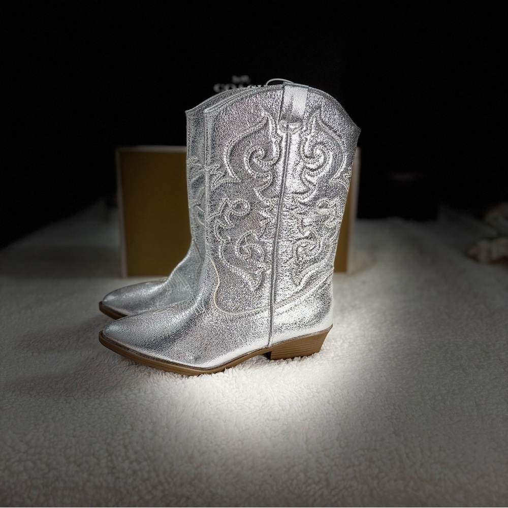 Silver Western-Style Kids Boots Size 3